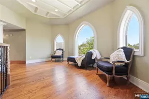 305 Blauvelt Ct, Paramus, NJ 07652 - Photo 29