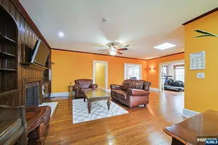 586 Hillside St, Ridgefield, NJ 07657 - Photo 13