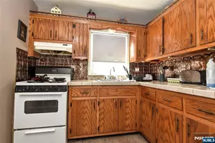 9 Thoma Ave, Maywood, NJ 07607 - Photo 23