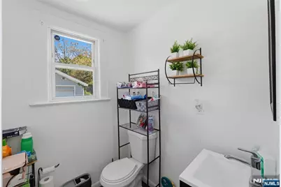 130 Carolina Avenue, Newark, NJ 07106 - Photo 9