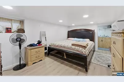 130 Carolina Avenue, Newark, NJ 07106 - Photo 17