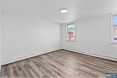 676 Chestnut 2 #2, Kearny, NJ 07032 - Photo 7