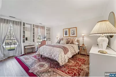 22 Eakens Court, Mahwah, NJ 07430 - Photo 19