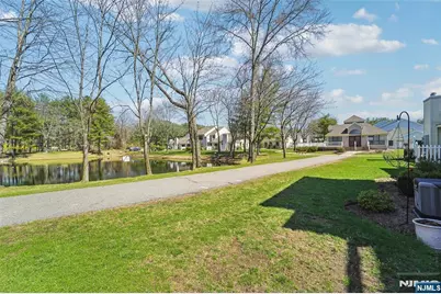 22 Eakens Court, Mahwah, NJ 07430 - Photo 27