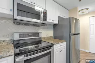 100 Old Palisade 3101, Fort Lee, NJ 07024 - Photo 13