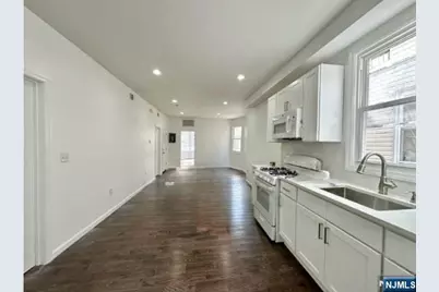 105 7th Street, Newark, NJ 07107 - Photo 19