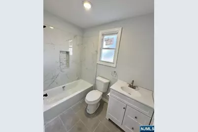 105 7th Street, Newark, NJ 07107 - Photo 21