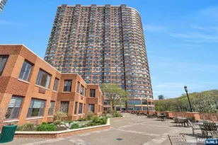 100 Old Palisade Road 1610, Fort Lee, NJ 07024 - Photo 21