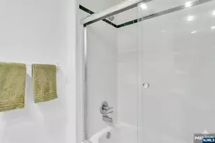 100 Old Palisade Road 1610, Fort Lee, NJ 07024 - Photo 11