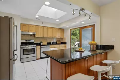 267 Pershing Avenue, Ridgewood, NJ 07450 - Photo 11
