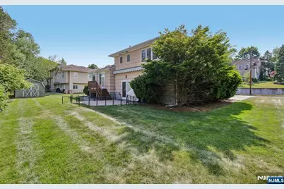267 Pershing Avenue, Ridgewood, NJ 07450 - Photo 33