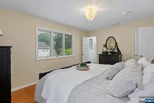 267 Pershing Ave, Ridgewood, NJ 07450 - Photo 25