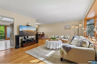 267 Pershing Avenue, Ridgewood, NJ 07450 - Photo 3