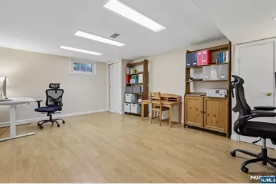 267 Pershing Avenue, Ridgewood, NJ 07450 - Photo 21