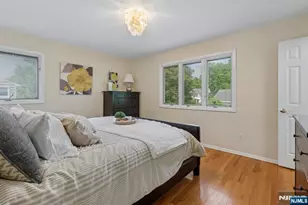 267 Pershing Ave, Ridgewood, NJ 07450 - Photo 23