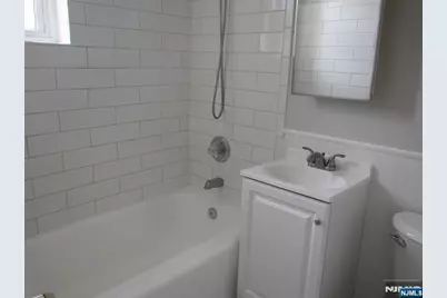 126 Hastings Avenue A #A, Rutherford, NJ 07070 - Photo 9