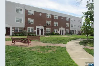 126 Hastings Avenue A #A, Rutherford, NJ 07070 - Photo 11