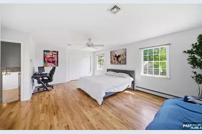 182 Pascack Avenue, Emerson, NJ 07630 - Photo 19