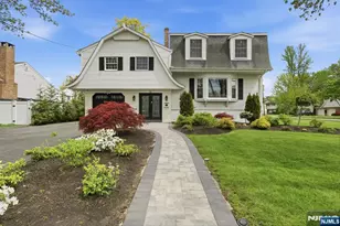 13 Dogwood Ct, Paramus, NJ 07652 - Photo 1