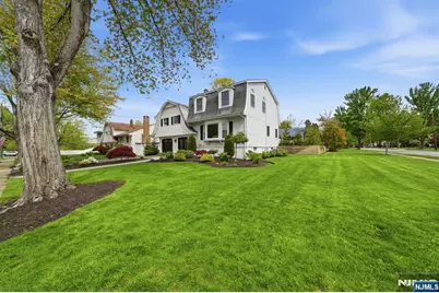 13 Dogwood Court, Paramus, NJ 07652 - Photo 3