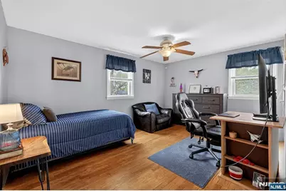 7 Spier Drive, Livingston, NJ 07039 - Photo 23