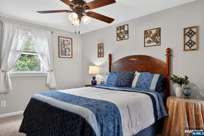 7 Spier Drive, Livingston, NJ 07039 - Photo 21