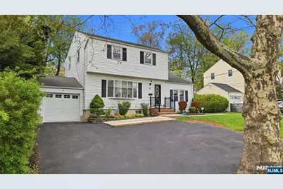 7 Spier Drive, Livingston, NJ 07039 - Photo 35
