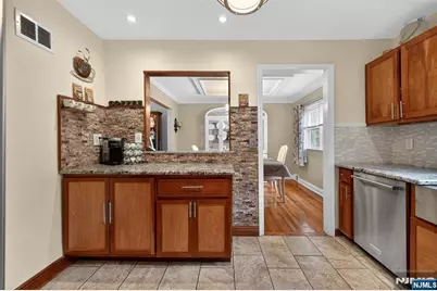 7 Spier Drive, Livingston, NJ 07039 - Photo 11