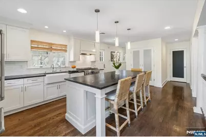138 Melrose Place, Ridgewood, NJ 07450 - Photo 11