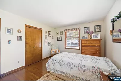 27 Pennsylvania Avenue, Montvale, NJ 07645 - Photo 13