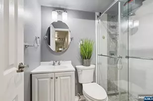 150 Overlook Ave 7F, Hackensack, NJ 07601 - Photo 13