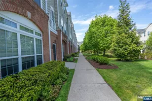 1012 Cunningham Ct 1012, Belleville, NJ 07109 - Photo 11