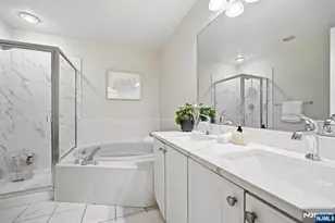 419 Hartford Dr 4020, Nutley, NJ 07110 - Photo 31