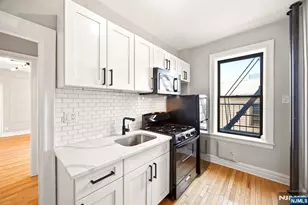 100 Prospect Street 204, Jersey City, NJ 07307 - Photo 3
