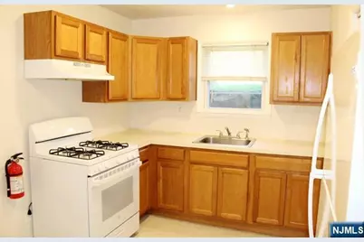 78 Gaston Avenue 1st Floor #1st floor, Garfield, NJ 07026 - Photo 5