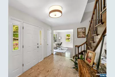 558 W Saddle River Road, Upper Saddle River, NJ 07458 - Photo 3