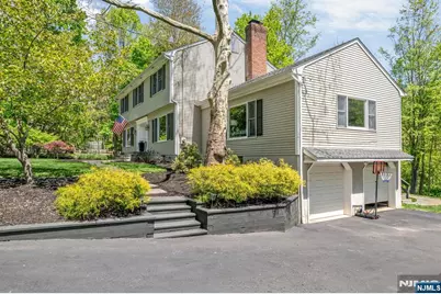 558 W Saddle River Road, Upper Saddle River, NJ 07458 - Photo 47