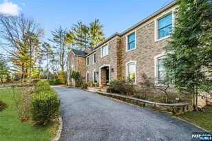 27 Pine Hill Rd, Old Tappan, NJ 07675 - Photo 3