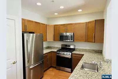 3110 Windsor Park Court, Englewood, NJ 07631 - Photo 5