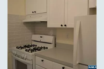 110 Midland Avenue 20B #20B, Midland Park, NJ 07432 - Photo 9