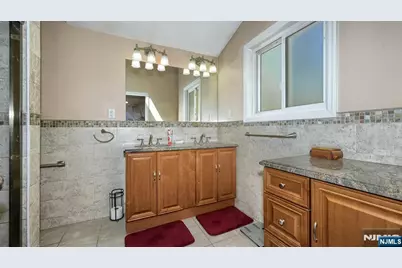 227 Emily Drive, Park Ridge, NJ 07656 - Photo 15