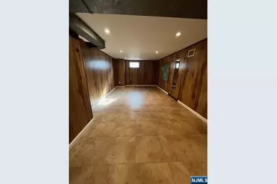 186 Cleenput Terrace, Paramus, NJ 07652 - Photo 21