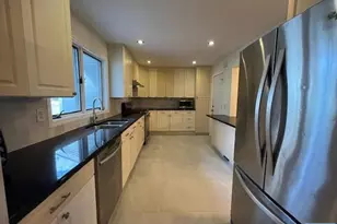 186 Cleenput Terrace, Paramus, NJ 07652 - Photo 17
