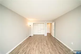 115 Polifly Road 5D, Hackensack, NJ 07601 - Photo 9
