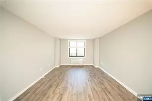 115 Polifly Road 5D, Hackensack, NJ 07601 - Photo 5