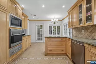 457 Summit, Norwood, NJ 07648 - Photo 17