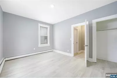 36 Cortland Street, Newark, NJ 07105 - Photo 17