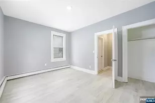 36 Cortland St, Newark, NJ 07105 - Photo 17