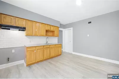 36 Cortland Street, Newark, NJ 07105 - Photo 19