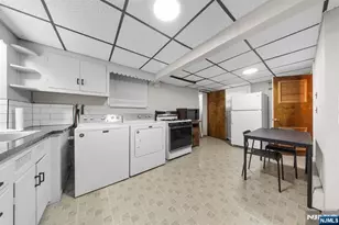 29 Pine St, Lodi, NJ 07644 - Photo 27